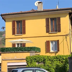 Casa L'aquila , Комо Италия